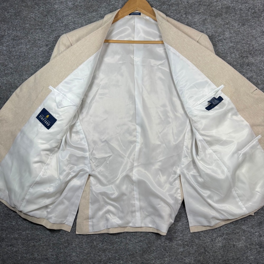 Stafford Blazer Jacket Mens 44S Linen Classic Fit Beige Herringbone Sport Coat - Picture 3 of 14